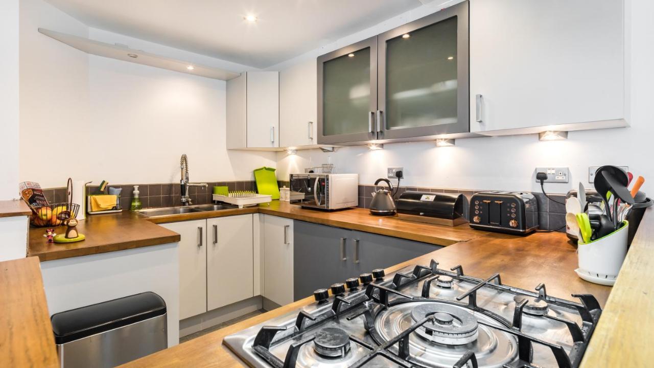 Cosy Riverview-London Excel Centre-O2 Arena Экстерьер фото